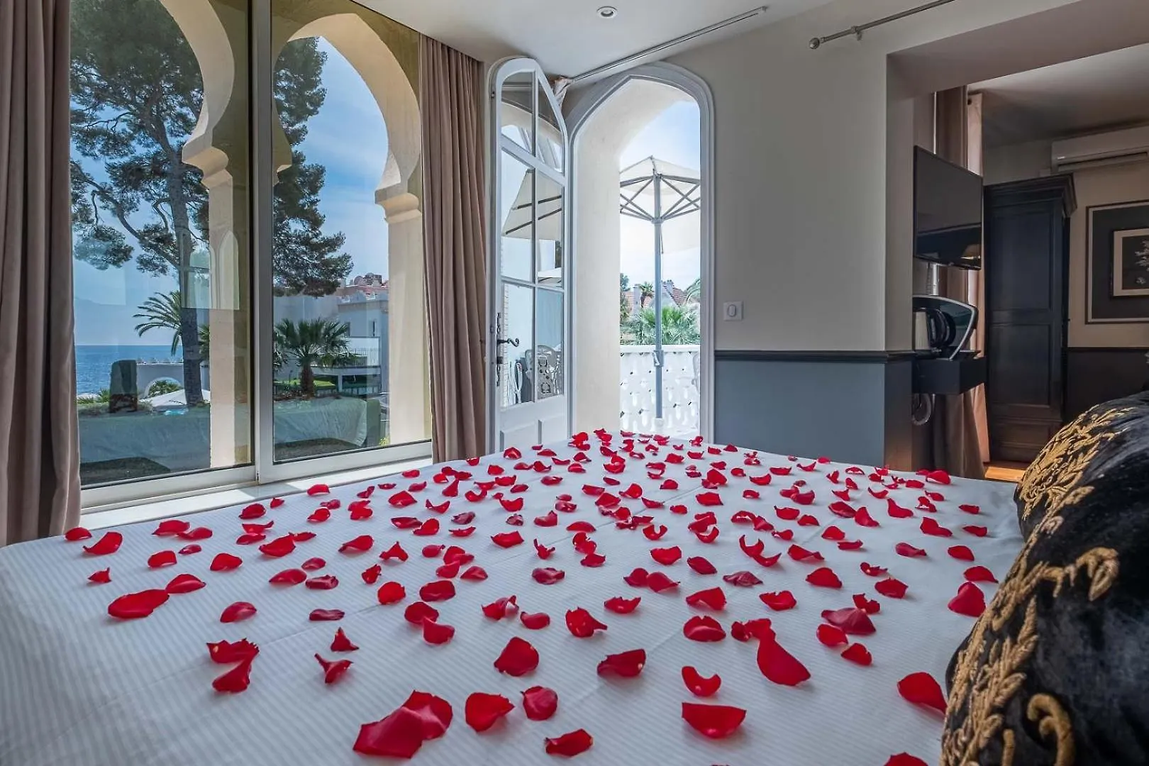 La Villa Mauresque Saint-Raphael  Hotel