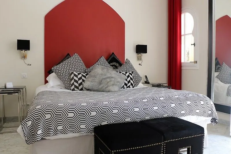 ***** Hotel La Villa Mauresque Saint-Raphaël França