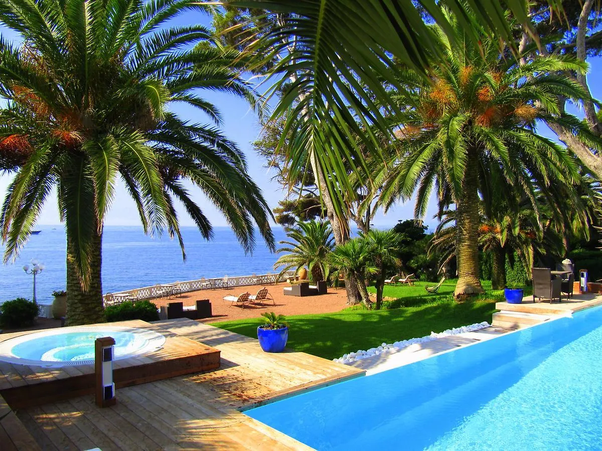 La Villa Mauresque Saint-Raphael  5*, Saint-Raphael (Var)