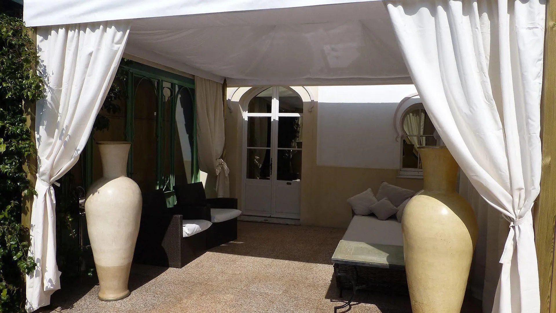 La Villa Mauresque Saint-Raphael  5*, Saint-Raphael (Var)